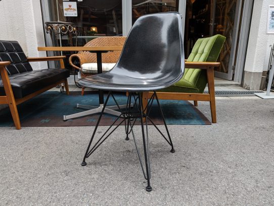 買取金額 27,000円 Herman Miller/ハーマンミラー EAMES/イームズ サイドシェルチェア エッフェルベース 2014年復刻モデル FRP/グラスファイバー製